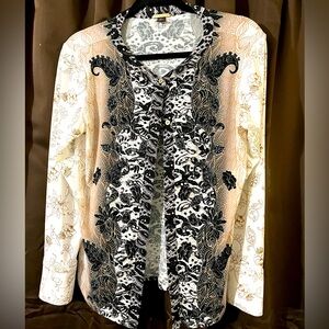 Ladies Dana Buchanan light weight Sweater, Size Medium, Black,white, beige, grey